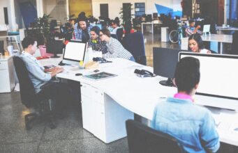Para pekerja merindukan kedamaian dan ketenangan di kantor-kantor yang bising di tengah desakan RTO
| beritakitanih Para pekerja merindukan kedamaian dan ketenangan di kantor-kantor yang bising di tengah desakan RTO
| beritakitanih