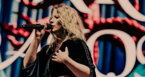 Paris Paloma memberi tahu penonton, “Jika Anda ingin mendukung artis, jangan gunakan AI” di atas panggung di Bilbao BBK Live 2026
| beritakitanih Paris Paloma memberi tahu penonton, “Jika Anda ingin mendukung artis, jangan gunakan AI” di atas panggung di Bilbao BBK Live 2026
| beritakitanih