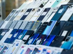 Pasar smartphone murah ambruk karena kekurangan memori, penjualan diperkirakan turun 22% — memori saja kini mencapai 64% dari total biaya smartphone kelas bawah
| beritakitanih Pasar smartphone murah ambruk karena kekurangan memori, penjualan diperkirakan turun 22% — memori saja kini mencapai 64% dari total biaya smartphone kelas bawah
| beritakitanih
