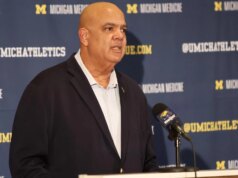 Pekerjaan Michigan AD Warde Manuel dalam bahaya karena penyelidikan internal mencapai kepemimpinan atletik
| beritakitanih Pekerjaan Michigan AD Warde Manuel dalam bahaya karena penyelidikan internal mencapai kepemimpinan atletik
| beritakitanih