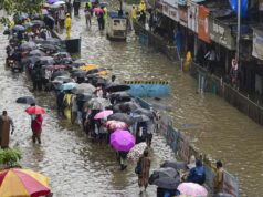 Pelacak musim hujan LANGSUNG: Seorang pria meninggal setelah jatuh ke dalam lubang got di tengah hujan lebat di Mumbai
| beritakitanih Pelacak musim hujan LANGSUNG: Seorang pria meninggal setelah jatuh ke dalam lubang got di tengah hujan lebat di Mumbai
| beritakitanih