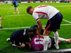Pemain Inggris Menderita Cedera Pergelangan Tangan ‘Serius’ Usai Menyanyikan ‘Wonderwall’ di Piala Dunia
| beritakitanih Pemain Inggris Menderita Cedera Pergelangan Tangan 'Serius' Usai Menyanyikan 'Wonderwall' di Piala Dunia
| beritakitanih