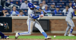Pemain luar Royals Tyler Tolbert membuat sejarah MLB dengan pukulan dalam 12 penampilan plate berturut-turut
| beritakitanih Pemain luar Royals Tyler Tolbert membuat sejarah MLB dengan pukulan dalam 12 penampilan plate berturut-turut
| beritakitanih