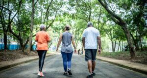 Penelitian menemukan bahwa orang yang berjalan cepat di usia 80-an mengurangi risiko penurunan kognitif hingga setengahnya
| beritakitanih Penelitian menemukan bahwa orang yang berjalan cepat di usia 80-an mengurangi risiko penurunan kognitif hingga setengahnya
| beritakitanih