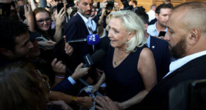 Pengadilan Menjunjung Keyakinan Le Pen, tetapi Memberikan Jalan untuk Menjadi Presiden
| beritakitanih Pengadilan Menjunjung Keyakinan Le Pen, tetapi Memberikan Jalan untuk Menjadi Presiden
| beritakitanih