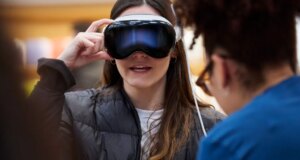 Pengembangan komponen untuk Apple Vision Pro yang lebih murah dilaporkan dibatalkan
| beritakitanih Pengembangan komponen untuk Apple Vision Pro yang lebih murah dilaporkan dibatalkan
| beritakitanih