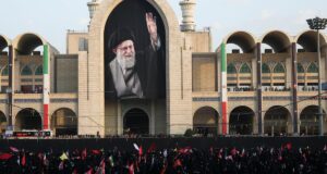 Perang Asia Barat LANGSUNG: Iran secara resmi memulai upacara pemakaman umum untuk Khamenei, kata TV pemerintah
| beritakitanih Perang Asia Barat LANGSUNG: Iran secara resmi memulai upacara pemakaman umum untuk Khamenei, kata TV pemerintah
| beritakitanih