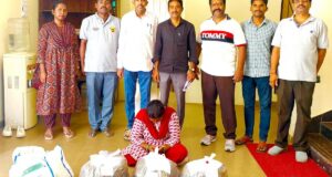 Petugas cukai menangkap tiga orang, menyita lebih dari 15 kg ganja senilai ₹10 lakh di Hyderabad
| beritakitanih Petugas cukai menangkap tiga orang, menyita lebih dari 15 kg ganja senilai ₹10 lakh di Hyderabad
| beritakitanih
