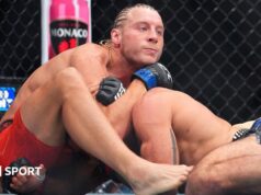 Pimblett mengklaim gelar dengan kemenangan 52 detik di UFC 329
| beritakitanih Pimblett mengklaim gelar dengan kemenangan 52 detik di UFC 329
| beritakitanih