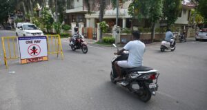 Polisi melakukan pengalihan lalu lintas di kawasan Halte Bus Baru Salem untuk mengurangi kemacetan
| beritakitanih Polisi melakukan pengalihan lalu lintas di kawasan Halte Bus Baru Salem untuk mengurangi kemacetan
| beritakitanih