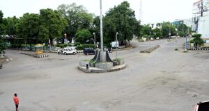 Polisi menembak dirinya sendiri dengan senapan dinas di dalam mobil patroli di Kalaburagi
| beritakitanih Polisi menembak dirinya sendiri dengan senapan dinas di dalam mobil patroli di Kalaburagi
| beritakitanih