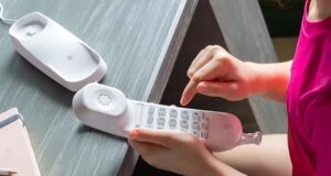 Ponsel seharga $68 ini memberi anak-anak generasi ponsel pintar yang ditinggalkan generasi milenial
| beritakitanih Ponsel seharga $68 ini memberi anak-anak generasi ponsel pintar yang ditinggalkan generasi milenial
| beritakitanih