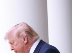 Postingan Trump tentang Nyanyian Anak Sekolah Somalia Picu Kemarahan di Minnesota
| beritakitanih Postingan Trump tentang Nyanyian Anak Sekolah Somalia Picu Kemarahan di Minnesota
| beritakitanih