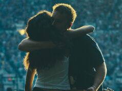 ‘Rein Me In’ karya Sam Fender dan Olivia Dean membuat sejarah sebagai lagu Nomor Satu Inggris terlama sepanjang masa
| beritakitanih 'Rein Me In' karya Sam Fender dan Olivia Dean membuat sejarah sebagai lagu Nomor Satu Inggris terlama sepanjang masa
| beritakitanih