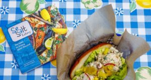 Restoran Minneapolis, Sea Salt, bersinar dalam buku masak baru
| beritakitanih Restoran Minneapolis, Sea Salt, bersinar dalam buku masak baru
| beritakitanih