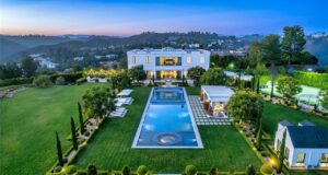 Rumah Anthony Davis yang bernilai jutaan dolar di Los Angeles…
| beritakitanih Rumah Anthony Davis yang bernilai jutaan dolar di Los Angeles...
| beritakitanih