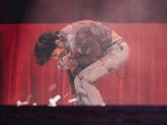 Saksikan Bring Me The Horizon memainkan versi baru ‘Repented’ dari album debut ‘Count Your Blessings’ secara penuh di Manchester
| beritakitanih Saksikan Bring Me The Horizon memainkan versi baru 'Repented' dari album debut 'Count Your Blessings' secara penuh di Manchester
| beritakitanih