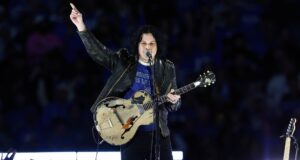 Saksikan Jack White memainkan tiga lagu bersama putrinya Scarlett pada bass di Brooklyn
| beritakitanih Saksikan Jack White memainkan tiga lagu bersama putrinya Scarlett pada bass di Brooklyn
| beritakitanih