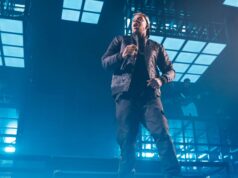 Saksikan Jay-Z menampilkan Eminem, Rihanna, dan Pharrell di Yankee Stadium malam 2 dan 3
| beritakitanih Saksikan Jay-Z menampilkan Eminem, Rihanna, dan Pharrell di Yankee Stadium malam 2 dan 3
| beritakitanih