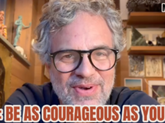Saksikan Mark Ruffalo, Sarah Jessica Parker, Margaret Atwood, Judd Apatow, dan Lainnya Memberikan Instruksi untuk Memerangi Tirani Trump pada 4 Juli
| beritakitanih Saksikan Mark Ruffalo, Sarah Jessica Parker, Margaret Atwood, Judd Apatow, dan Lainnya Memberikan Instruksi untuk Memerangi Tirani Trump pada 4 Juli
| beritakitanih