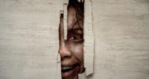 Sam Raimi’s Reaction To Evil Dead Burn Avoiding Spinoffs’ Major Departure From OG Trilogy Revealed By Director | beritakitanih Sam Raimi’s Reaction To Evil Dead Burn Avoiding Spinoffs' Major Departure From OG Trilogy Revealed By Director | beritakitanih