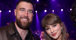 Selena Gomez, Lena Dunham, Sombr Merayakan Pernikahan Taylor Swift dan Travis Kelce
| beritakitanih Selena Gomez, Lena Dunham, Sombr Merayakan Pernikahan Taylor Swift dan Travis Kelce
| beritakitanih