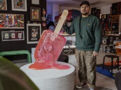 Seorang artis membawakan ‘ICE pops’ ke kampus Texas. Pertunjukan ditutup dalam beberapa hari
| beritakitanih Seorang artis membawakan 'ICE pops' ke kampus Texas. Pertunjukan ditutup dalam beberapa hari
| beritakitanih
