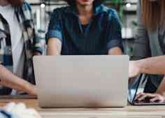 Startup digital-native membuang database yang kaku demi tumpukan agen mereka
| beritakitanih Startup digital-native membuang database yang kaku demi tumpukan agen mereka
| beritakitanih