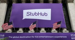 StubHub Dipukul Dengan Gugatan Penipuan Class Action Pelanggan Atas Pertunjukan Sisi Pialang Tiket CEO
| beritakitanih StubHub Dipukul Dengan Gugatan Penipuan Class Action Pelanggan Atas Pertunjukan Sisi Pialang Tiket CEO
| beritakitanih