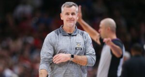 Sumber: Donovan menjadi asisten utama Spurs
| beritakitanih Sumber: Donovan menjadi asisten utama Spurs
| beritakitanih