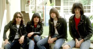 Supergrup baru Cretin Family – menampilkan anggota Green Day, Blink-182 dan Rancid – tampil untuk acara peringatan 50 tahun Ramones di LA
| beritakitanih Supergrup baru Cretin Family – menampilkan anggota Green Day, Blink-182 dan Rancid – tampil untuk acara peringatan 50 tahun Ramones di LA
| beritakitanih