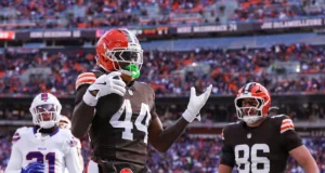 TE Browns tahun kedua sudah kuat dalam radar ancaman NFL
| beritakitanih TE Browns tahun kedua sudah kuat dalam radar ancaman NFL
| beritakitanih