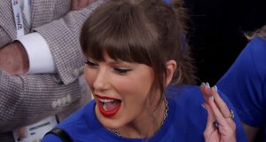 Taylor Swift Diisyaratkan Memakai Dior untuk Pernikahan Travis Kelce
| beritakitanih Taylor Swift Diisyaratkan Memakai Dior untuk Pernikahan Travis Kelce
| beritakitanih