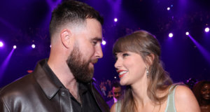 Taylor Swift dan Travis Kelce Resmi Menikah!
| beritakitanih Taylor Swift dan Travis Kelce Resmi Menikah!
| beritakitanih