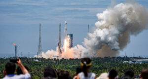 Tiongkok Meluncurkan Roket yang Dapat Digunakan Kembali, Mengatasi Rintangan Utama dalam Perlombaan Dengan SpaceX
| beritakitanih Tiongkok Meluncurkan Roket yang Dapat Digunakan Kembali, Mengatasi Rintangan Utama dalam Perlombaan Dengan SpaceX
| beritakitanih