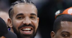 Tonton Drake Freestyle di Ulang Tahun ke-28 Bintang NBA Shai Gilgeous-Alexander: ‘2 di Jersey, Tapi Kami Di Sini untuk yang 1’
| beritakitanih Tonton Drake Freestyle di Ulang Tahun ke-28 Bintang NBA Shai Gilgeous-Alexander: '2 di Jersey, Tapi Kami Di Sini untuk yang 1'
| beritakitanih