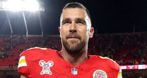 Travis Kelce Menyesal “Setiap Detik” Menghabiskan Gaji NFL Pertama ”
| beritakitanih Travis Kelce Menyesal "Setiap Detik" Menghabiskan Gaji NFL Pertama "
| beritakitanih