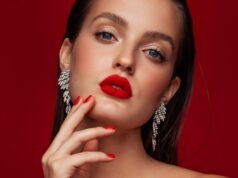 Trik Penata Rias Selebriti untuk Bibir Merah 4 Juli yang Sempurna
| beritakitanih Trik Penata Rias Selebriti untuk Bibir Merah 4 Juli yang Sempurna
| beritakitanih