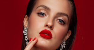 Trik Penata Rias Selebriti untuk Bibir Merah 4 Juli yang Sempurna
| beritakitanih Trik Penata Rias Selebriti untuk Bibir Merah 4 Juli yang Sempurna
| beritakitanih