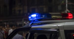 Tujuh orang tewas, lebih dari 15 orang terluka ketika bus menabrak truk di Jalan Tol Delhi-Mumbai
| beritakitanih Tujuh orang tewas, lebih dari 15 orang terluka ketika bus menabrak truk di Jalan Tol Delhi-Mumbai
| beritakitanih