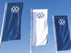 Volkswagen mempekerjakan 100 domba di peternakan tenaga surya di Polandia
| beritakitanih Volkswagen mempekerjakan 100 domba di peternakan tenaga surya di Polandia
| beritakitanih