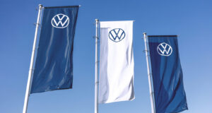 Volkswagen mempekerjakan 100 domba di peternakan tenaga surya di Polandia
| beritakitanih Volkswagen mempekerjakan 100 domba di peternakan tenaga surya di Polandia
| beritakitanih