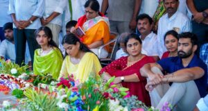 YSR adalah pemimpin legendaris yang mengubah jutaan kehidupan, kata YS Sharmila
| beritakitanih YSR adalah pemimpin legendaris yang mengubah jutaan kehidupan, kata YS Sharmila
| beritakitanih