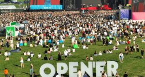 Zara Larsson berterima kasih kepada penggemar atas kebangkitan TikTok ‘Lush Life’ di Open’er 2026
| beritakitanih Zara Larsson berterima kasih kepada penggemar atas kebangkitan TikTok 'Lush Life' di Open'er 2026
| beritakitanih